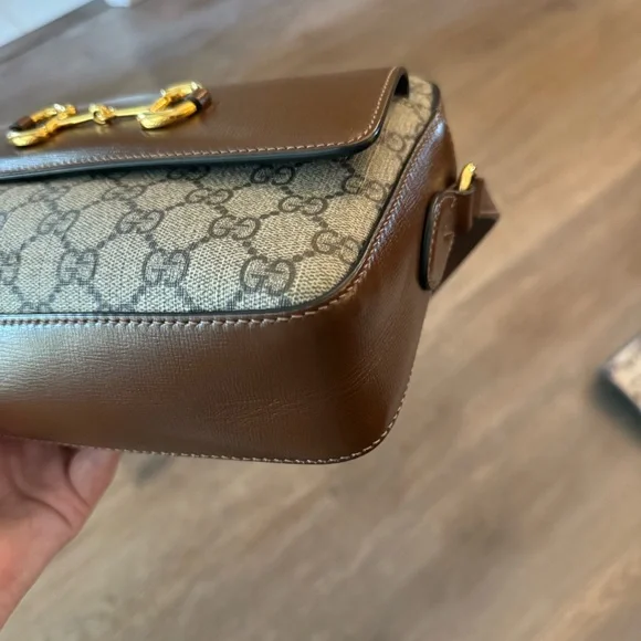 GUCCI 1955 Small Horsebit GG Supreme Crossbody Bag - Picture 10 of 16